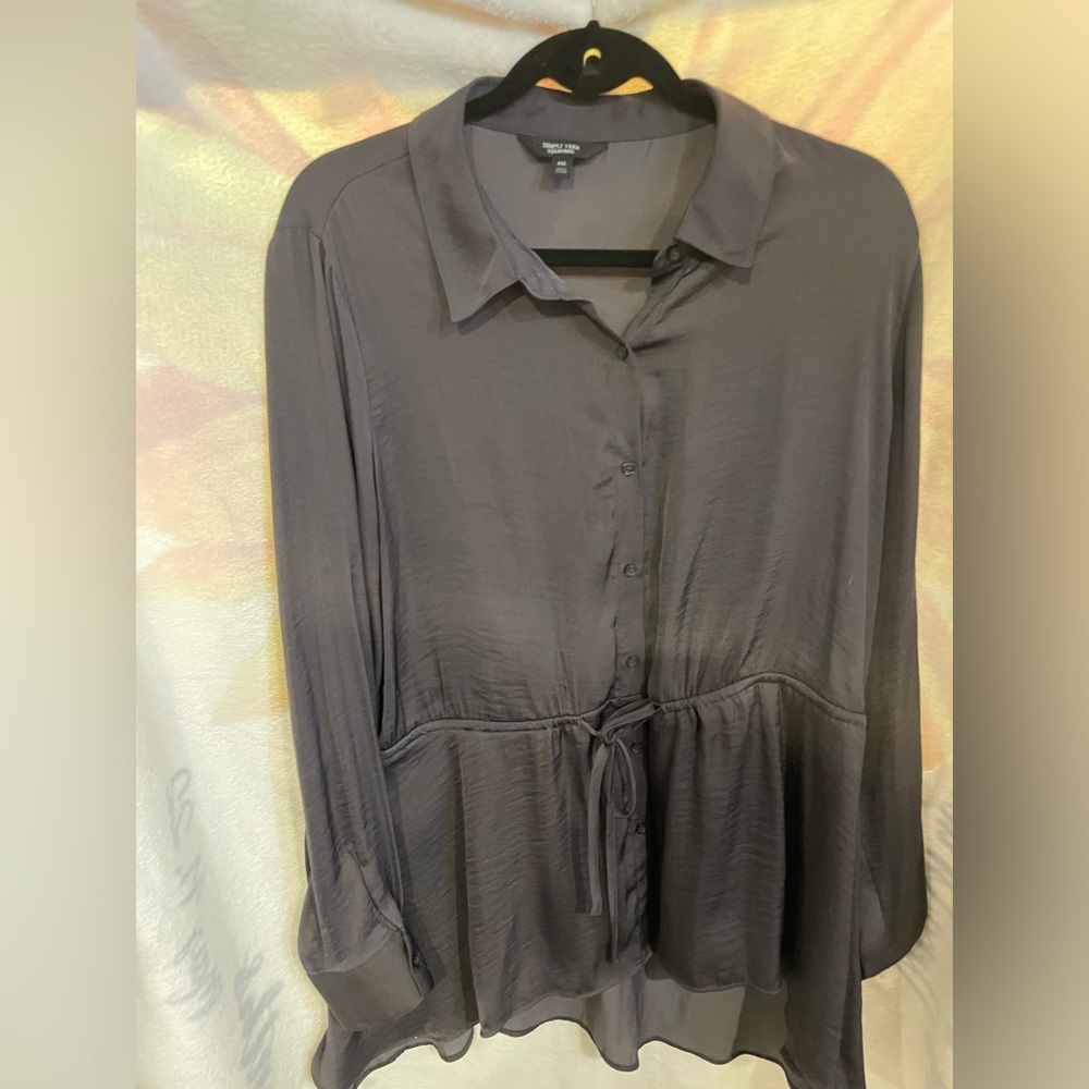 Ladies dressy top.